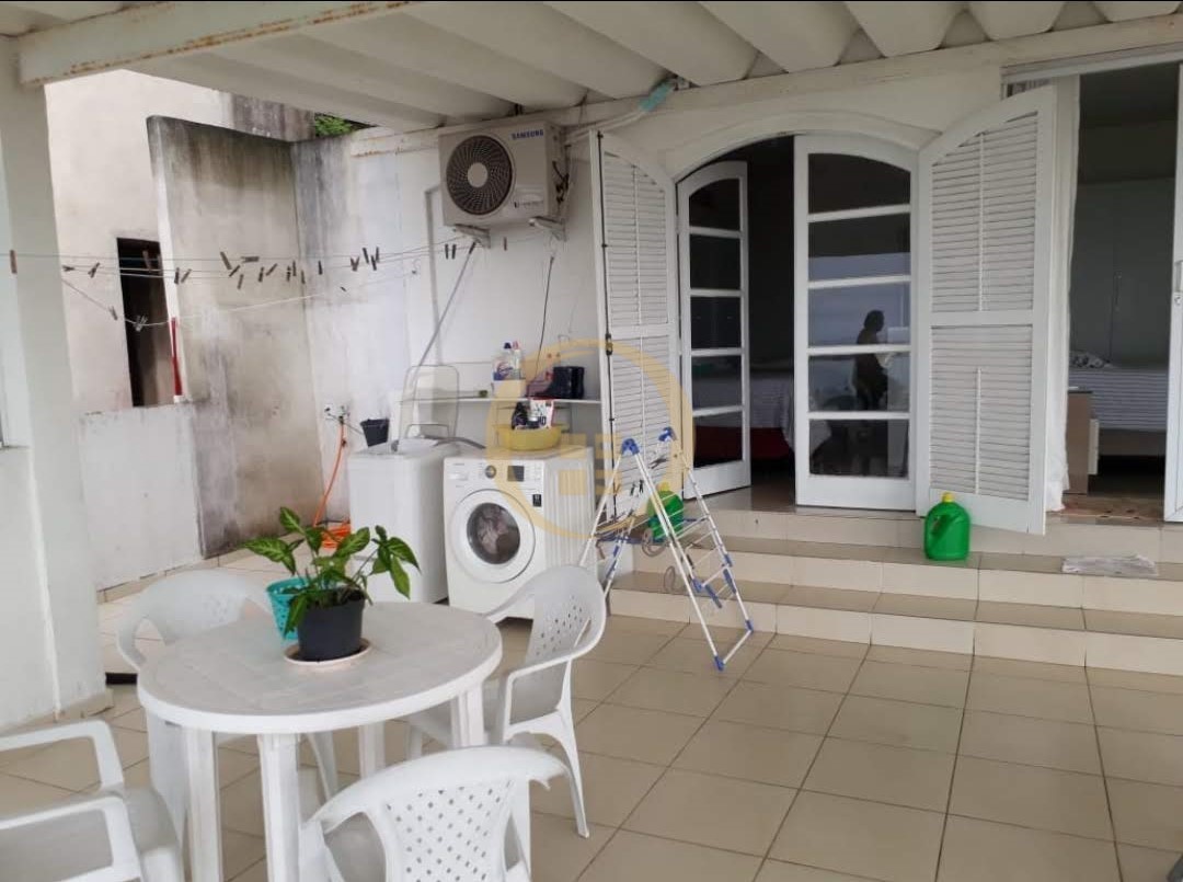 Casa em Condomínio na Praia da Enseada, Guarujá - SP