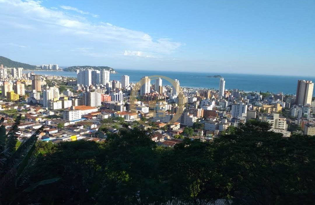 Casa em Condomínio na Praia da Enseada, Guarujá - SP
