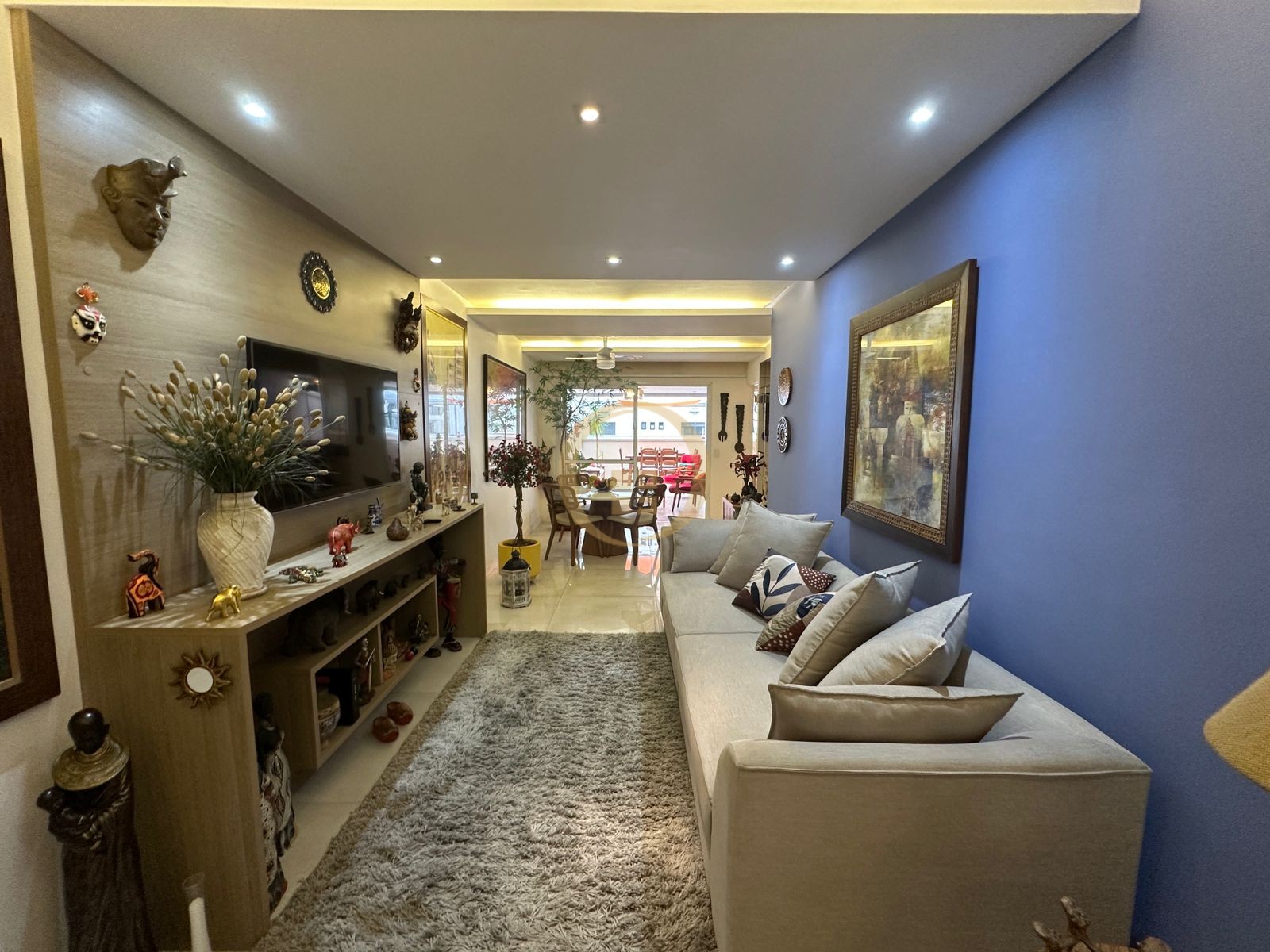 Apartamento na Praia das Pitangueiras, Guarujá - SP