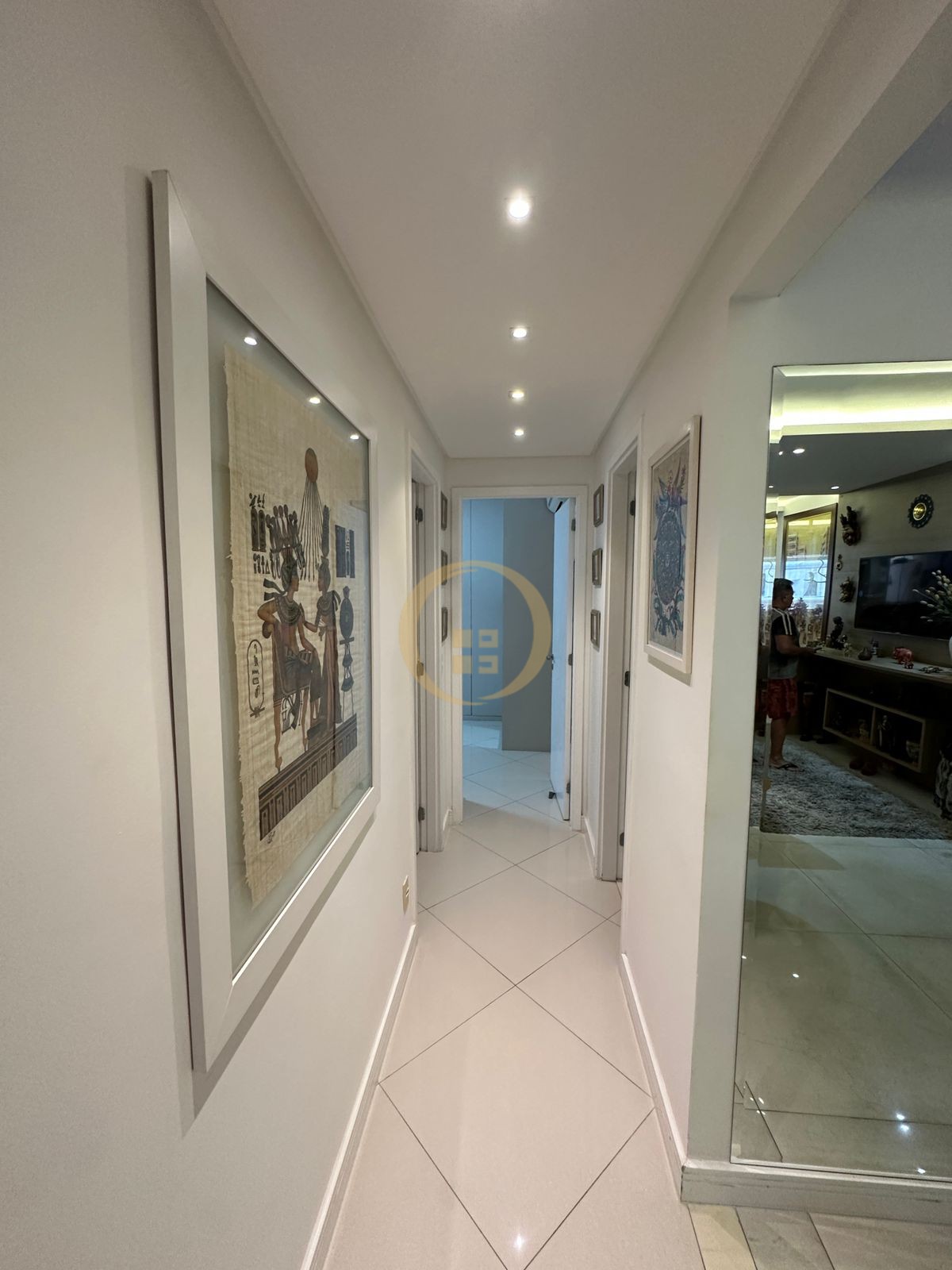 Apartamento na Praia das Pitangueiras, Guarujá - SP