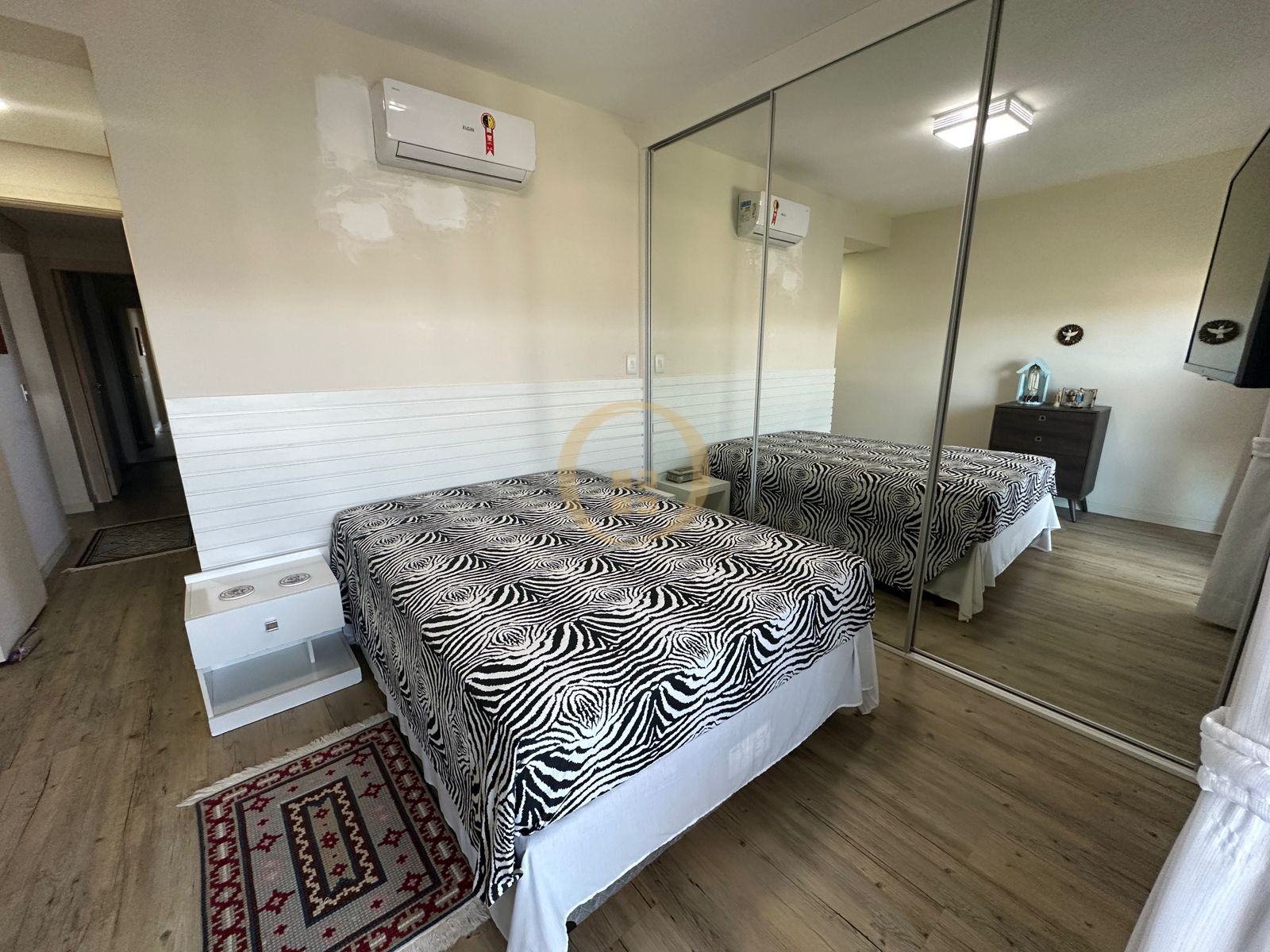 Apartamento na Praia das Astúrias, Guarujá - SP