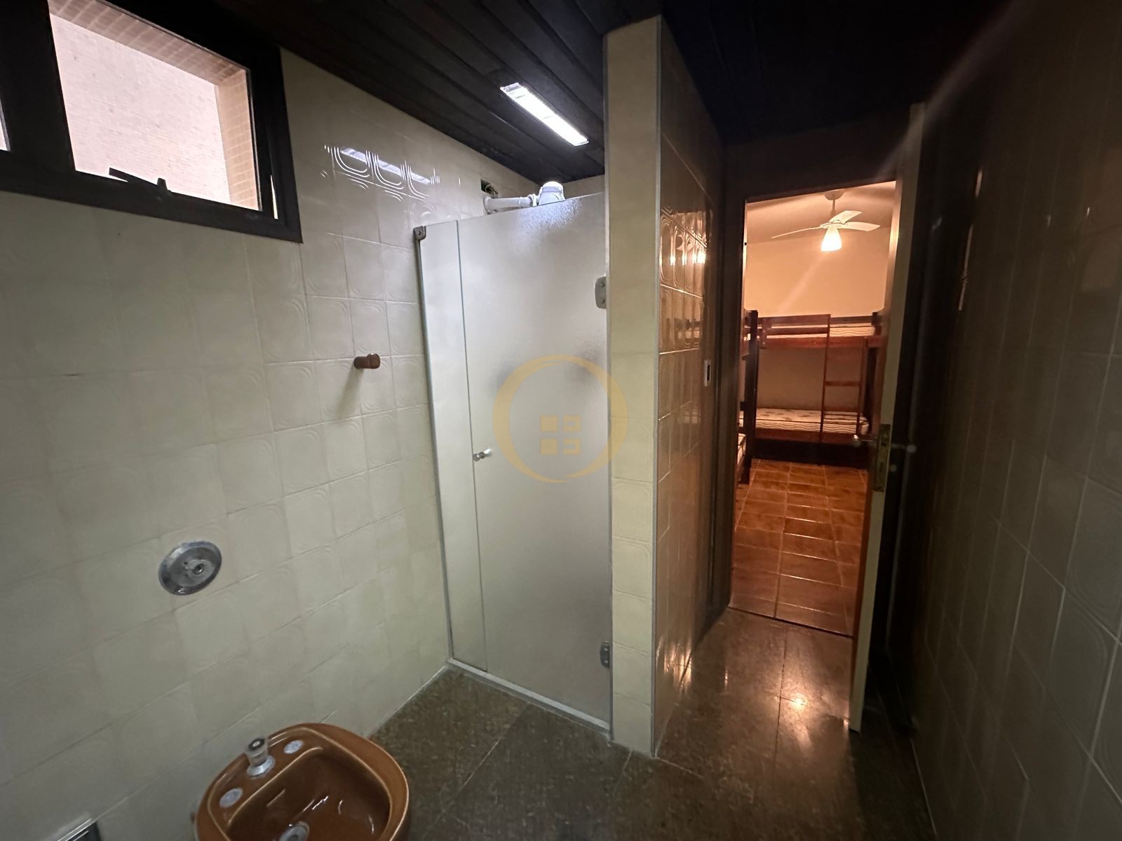 Apartamento Frente ao Mar nas Pitangueiras, Guarujá - SP