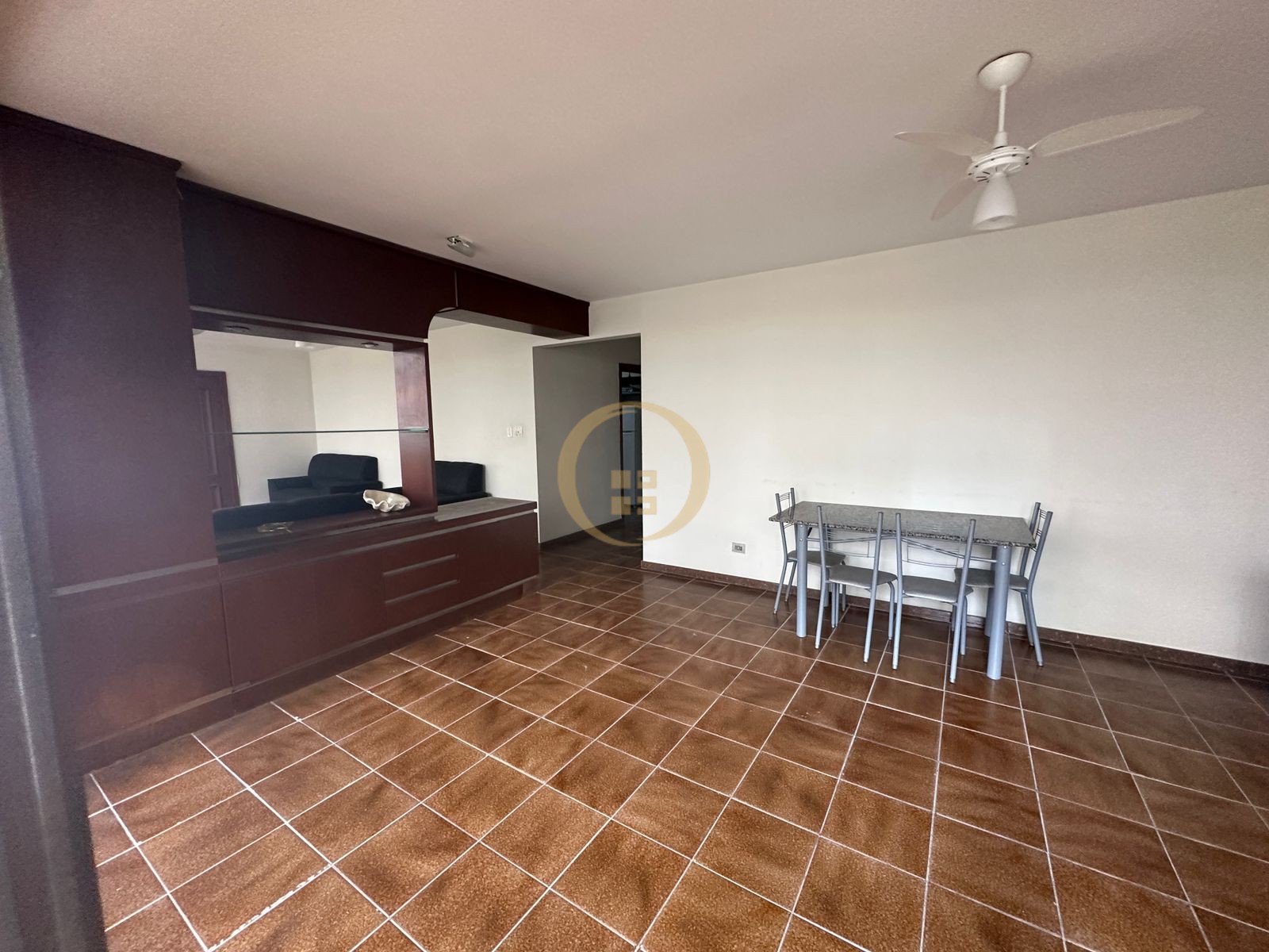 Apartamento Frente ao Mar nas Pitangueiras, Guarujá - SP