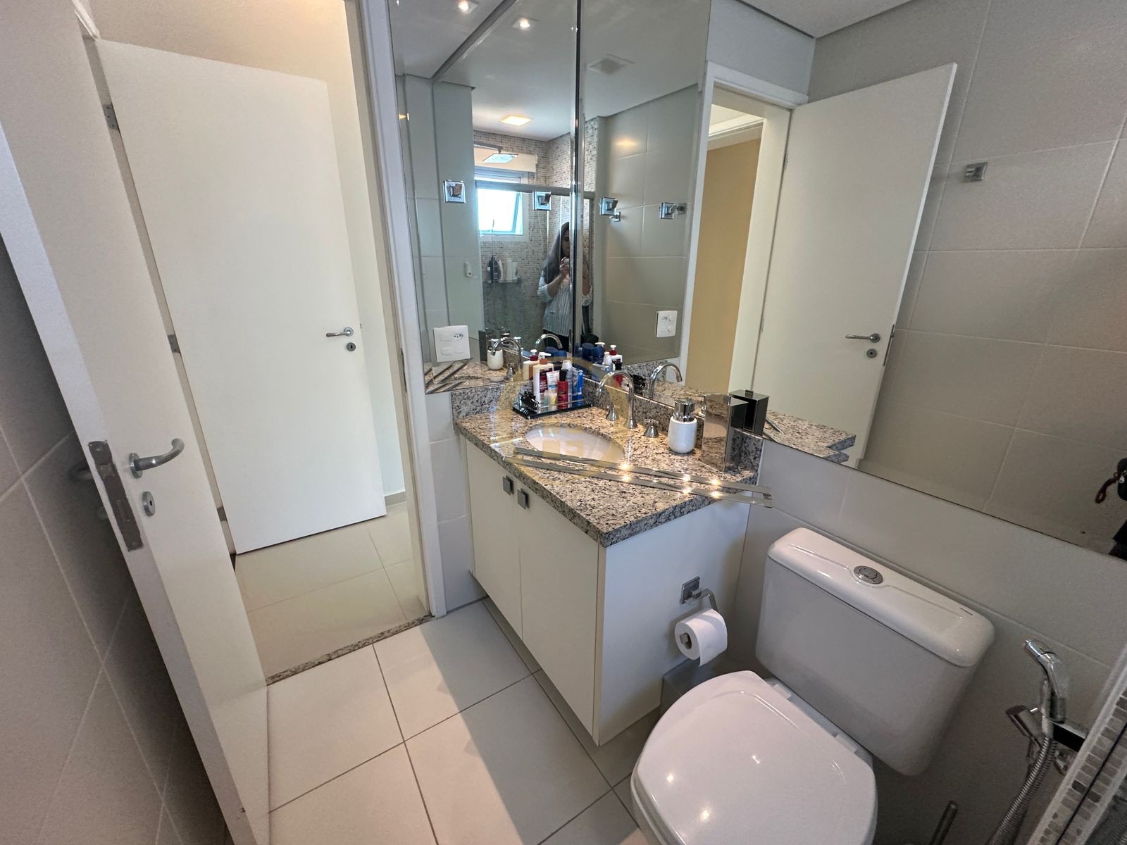 Apartamento Frente ao Mar-3-dormitorios-Enseada