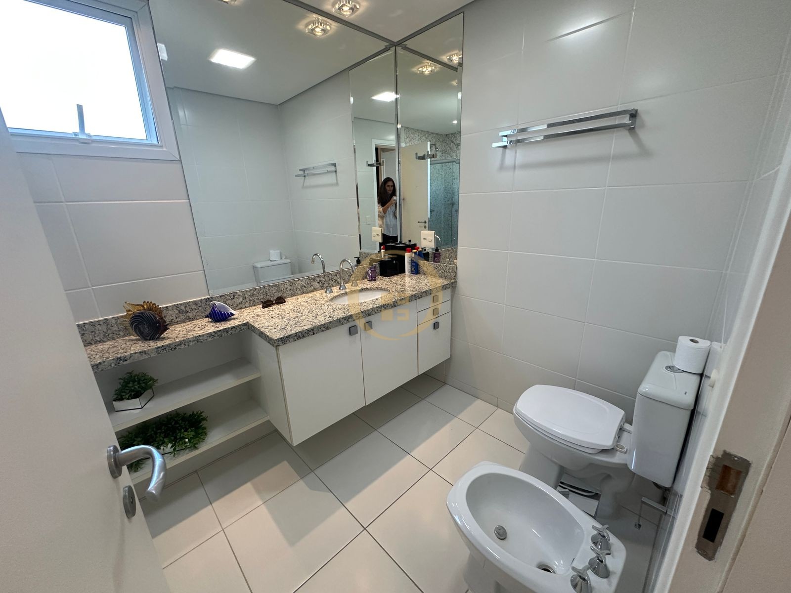Apartamento Frente ao Mar-3-dormitorios-Enseada