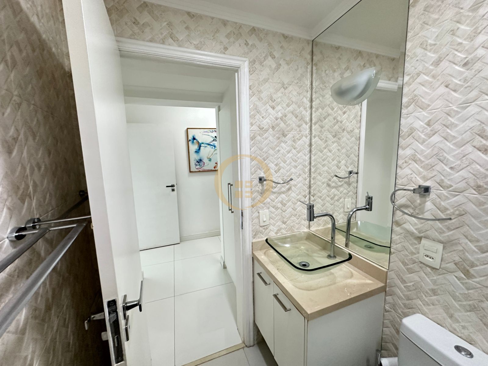 Apartamento Frente ao Mar nas Pitangueiras, Guarujá - SP