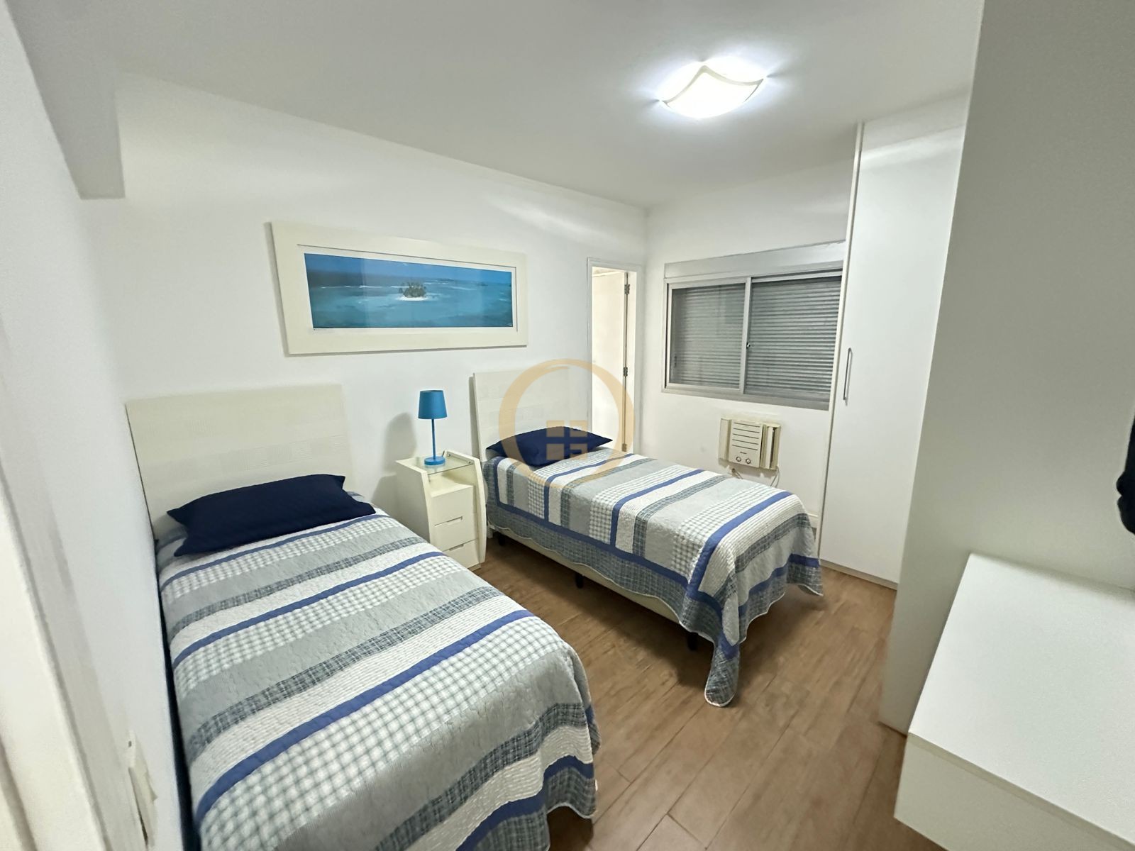 Apartamento Frente ao Mar nas Pitangueiras, Guarujá - SP