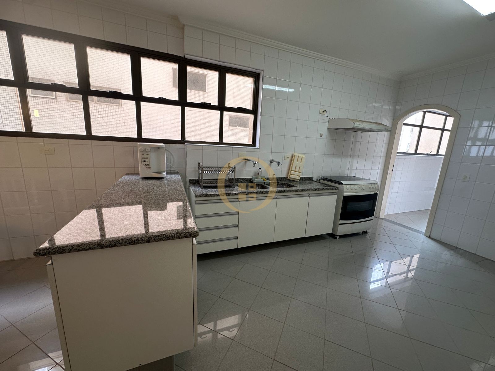 Apartamento Frente ao Mar nas Pitangueiras, Guarujá - SP