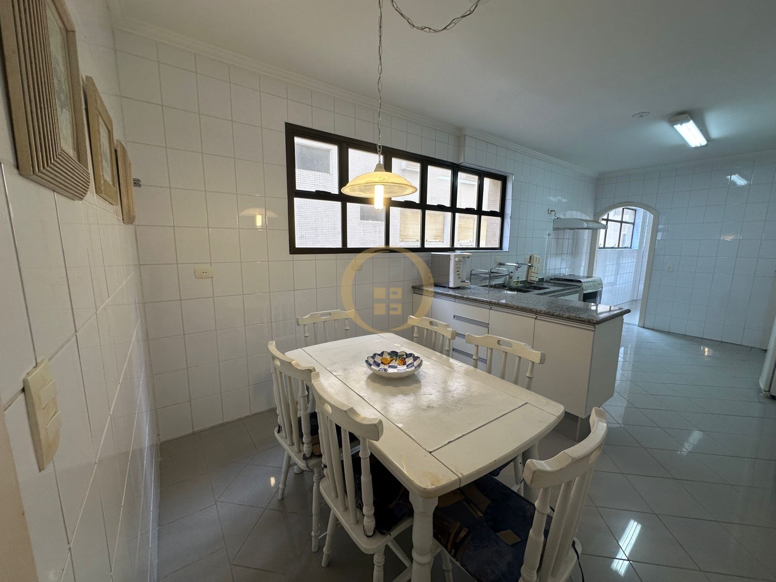Apartamento Frente ao Mar nas Pitangueiras, Guarujá - SP