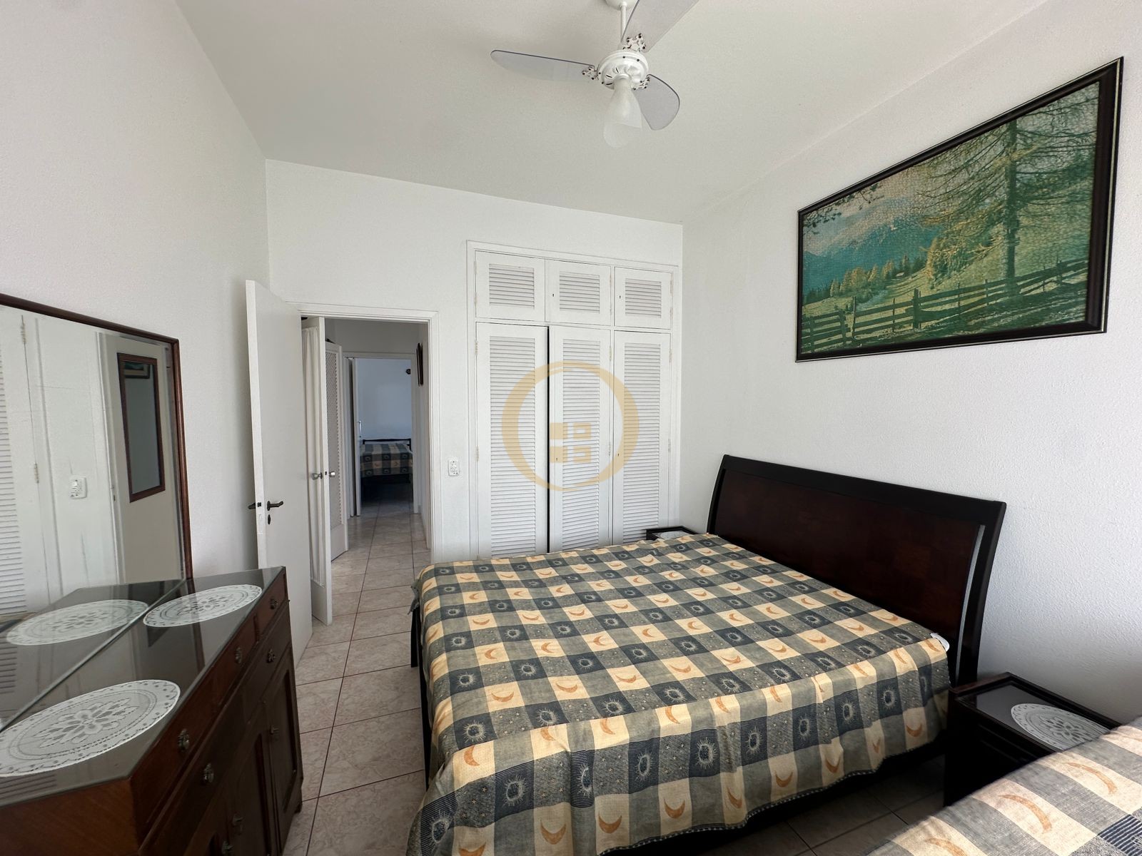 Apartamento na Praia das Pitangueiras, Guarujá - SP