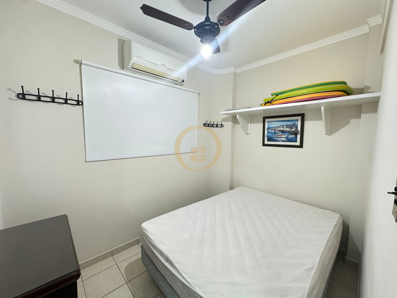Apartamento na Praia das Pitangueiras, Guarujá - SP