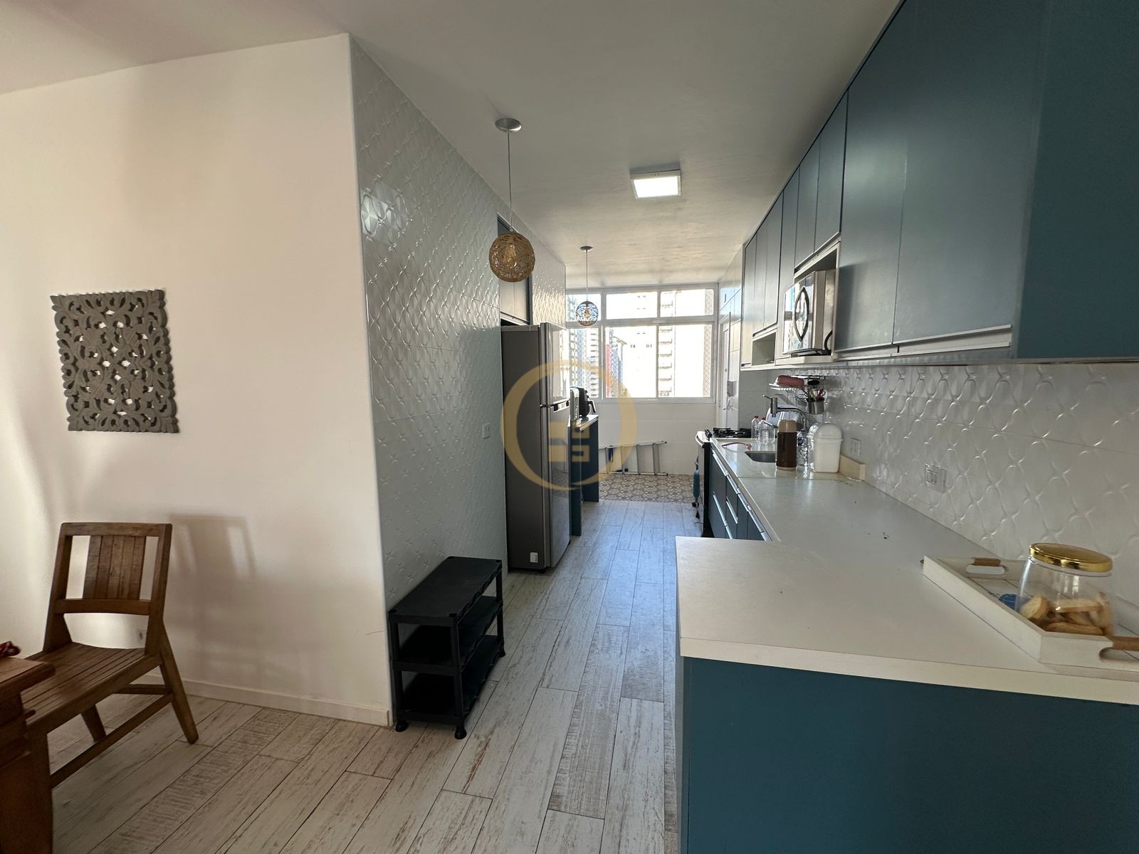 Apartamento na Praia das Pitangueiras, Guarujá - SP