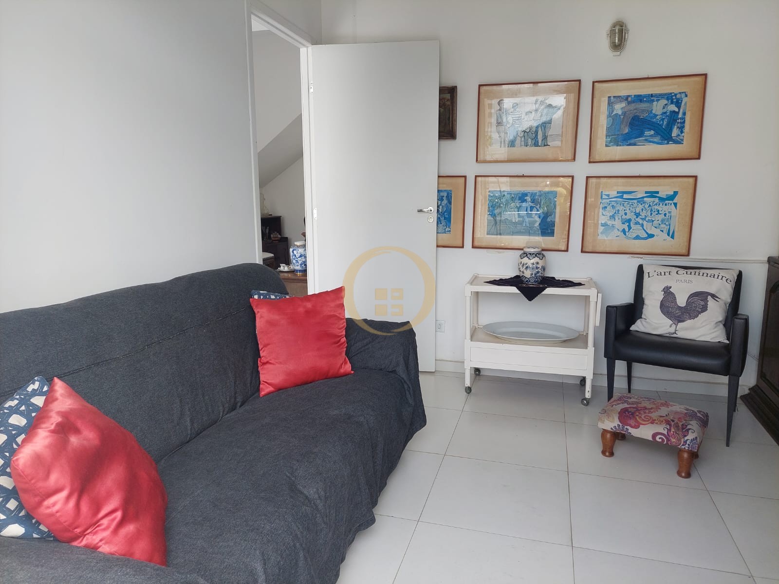 Cobertura Duplex localizada na praia da Pitangueiras!