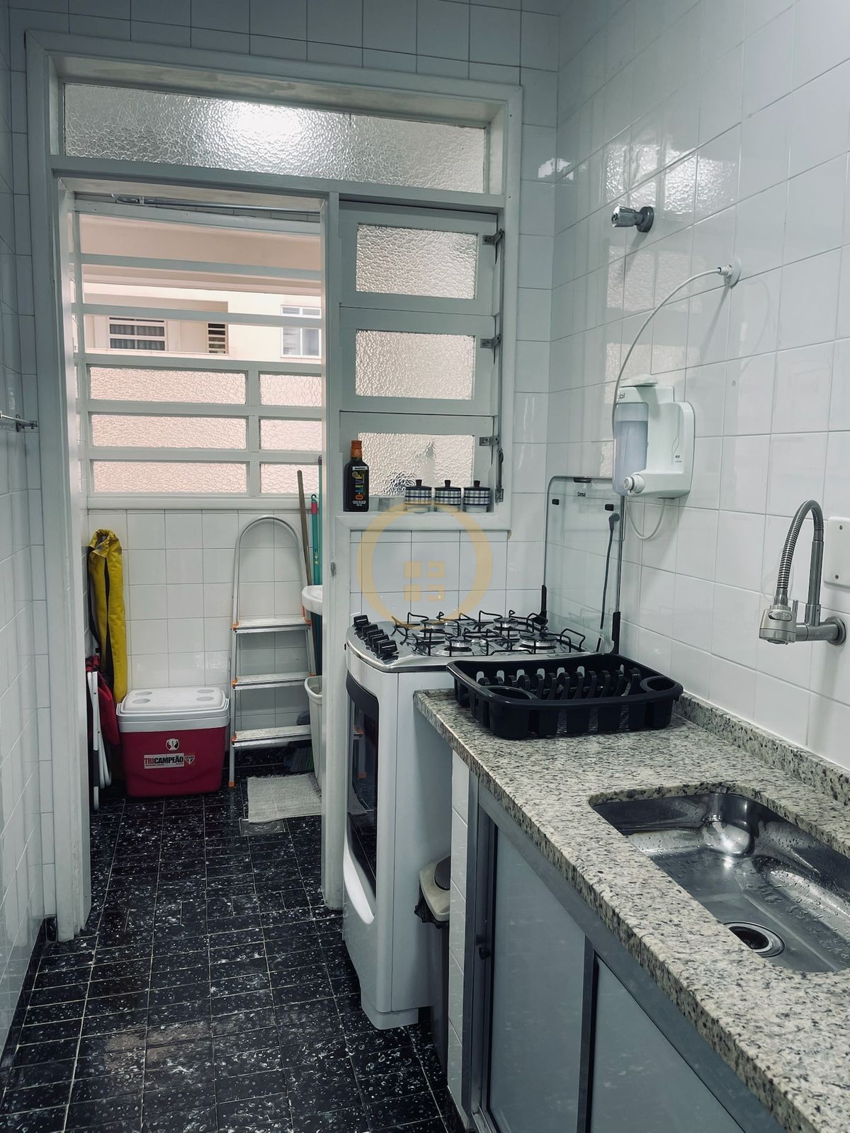 Apartamento na Praia das Pitangueiras, Guarujá - SP