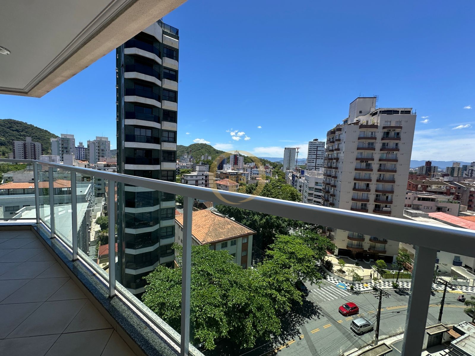 Apartamento na Praia das Astúrias, Guarujá - SP