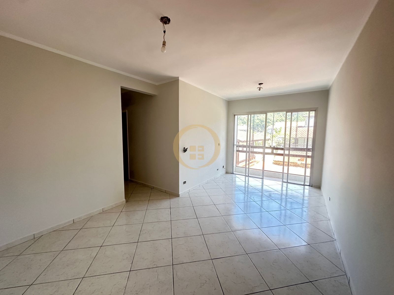 Apartamento na Praia da Enseada, Guarujá - SP