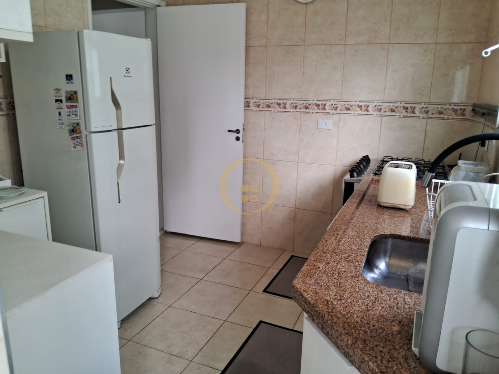 Apartamento na Praia das Astúrias, Guarujá - SP