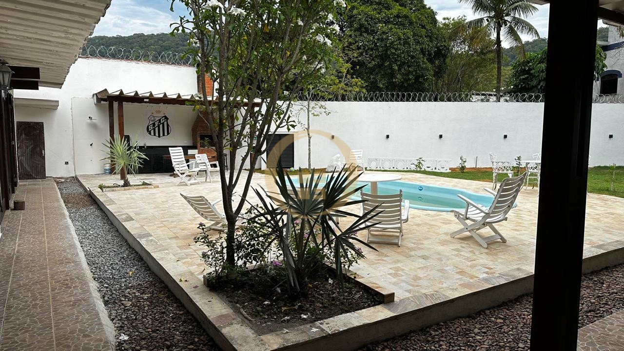 Casa na Praia do Guaiuba, Guarujá - SP