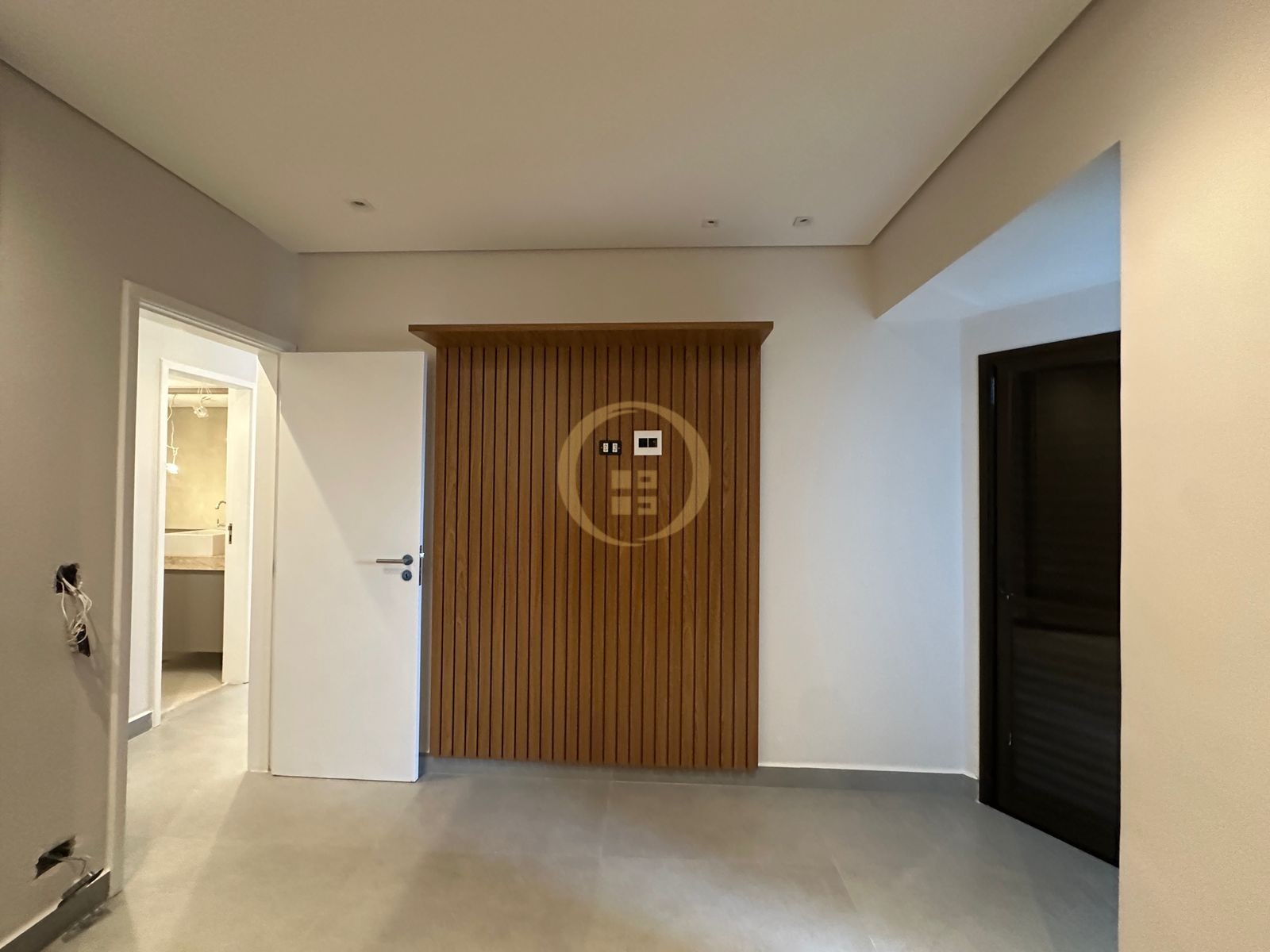Apartamento na Praia da Enseada, Guarujá - SP