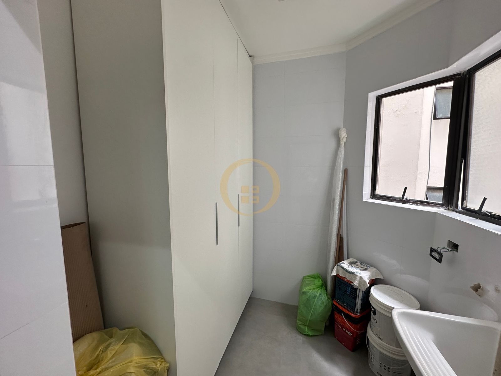 Apartamento na Praia da Enseada, Guarujá - SP