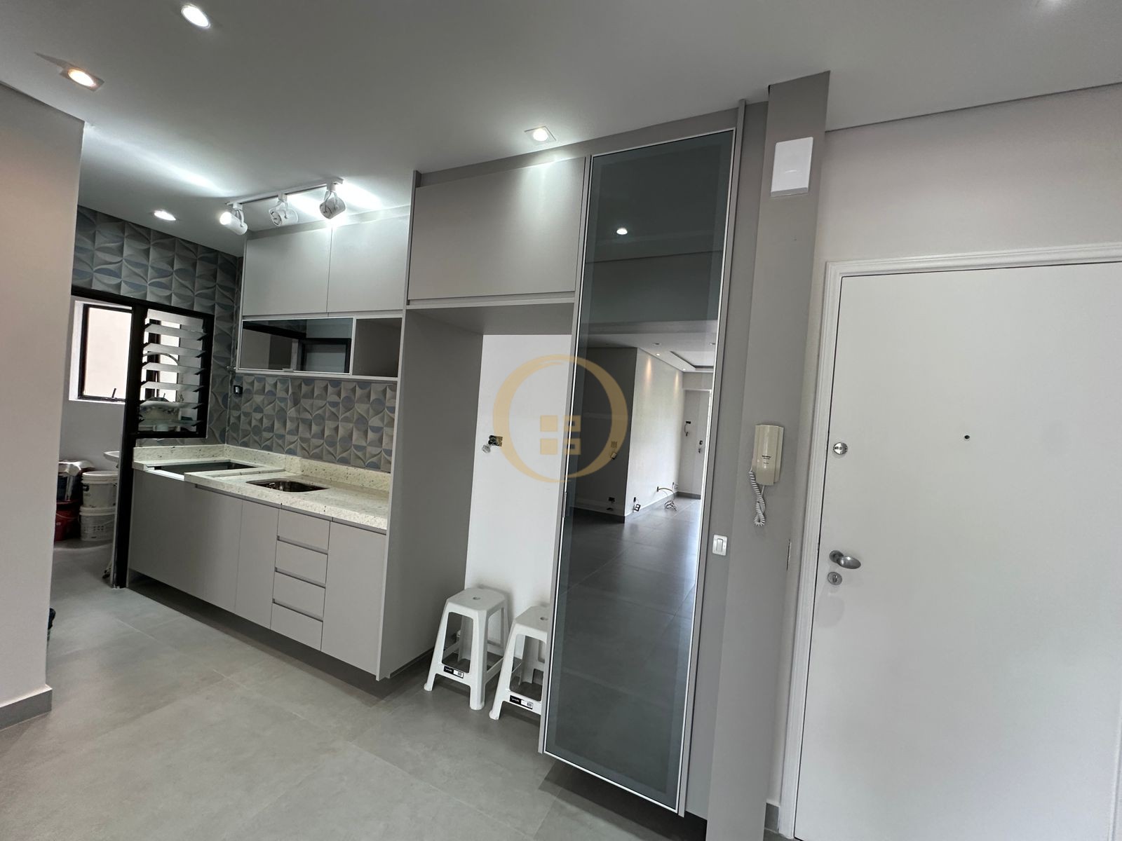 Apartamento na Praia da Enseada, Guarujá - SP