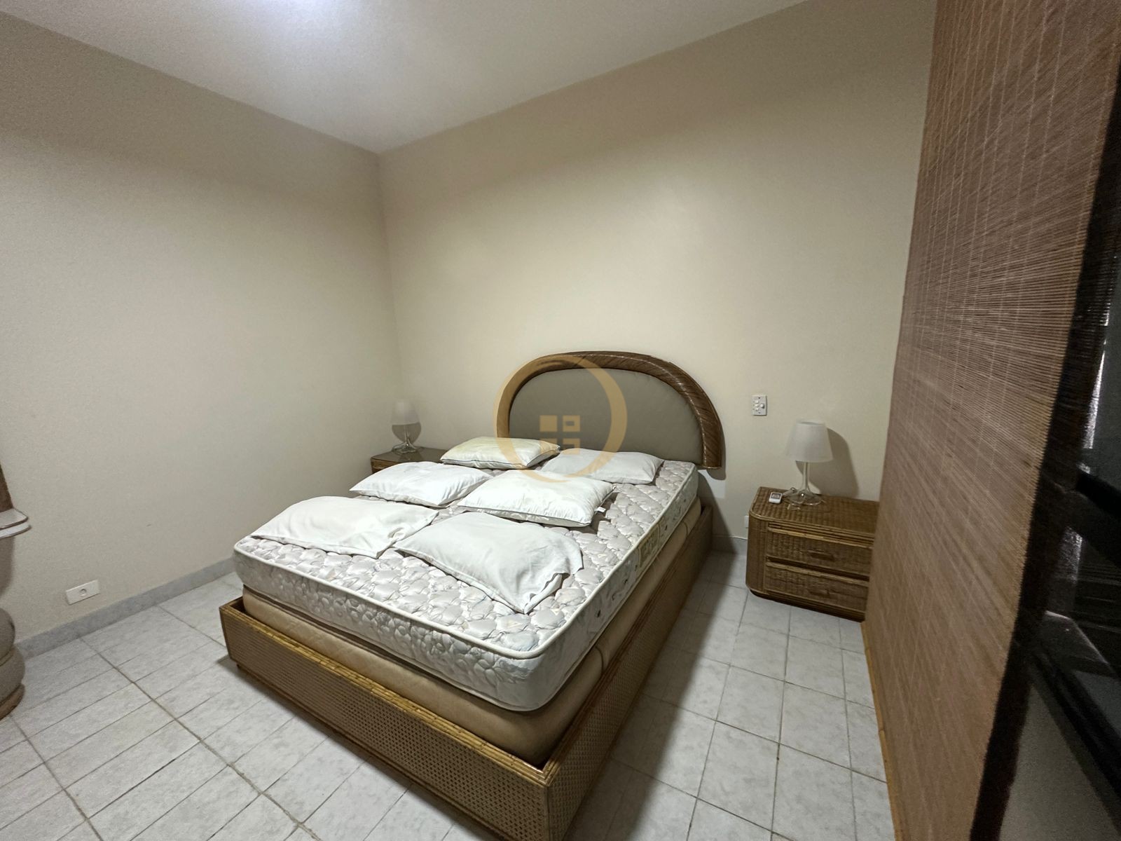 Apartamento Frente ao Mar, Praia Pitangueiras, Guarujá - SP