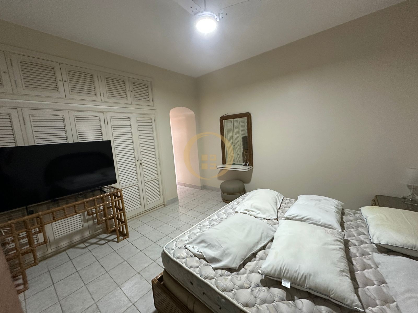 Apartamento Frente ao Mar, Praia Pitangueiras, Guarujá - SP