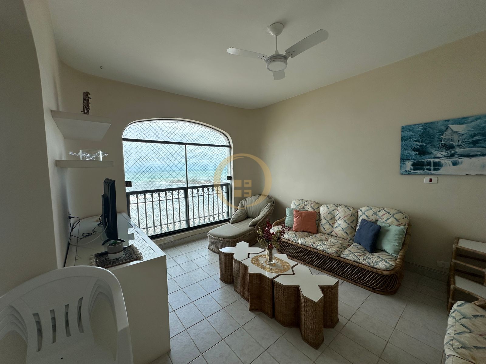 Apartamento Frente ao Mar, Praia Pitangueiras, Guarujá - SP