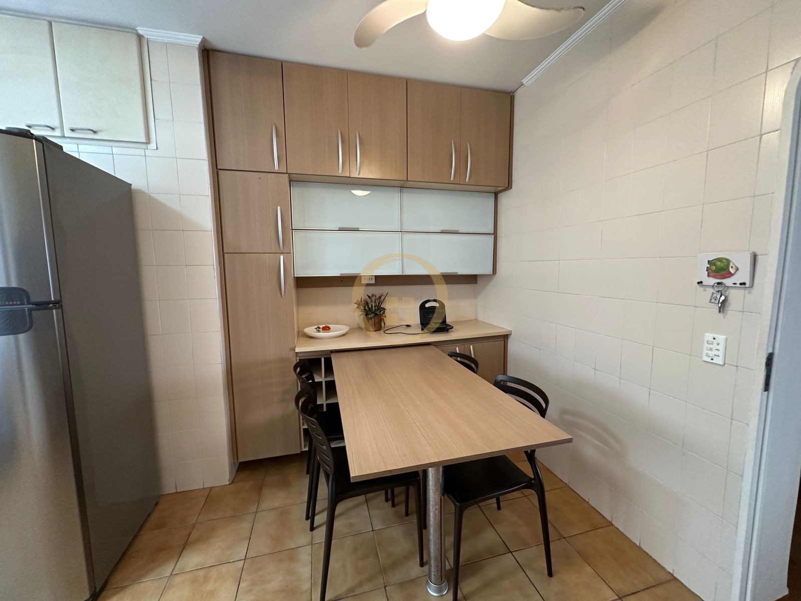 Apartamento na Praia das Pitangueiras, Guarujá - SP