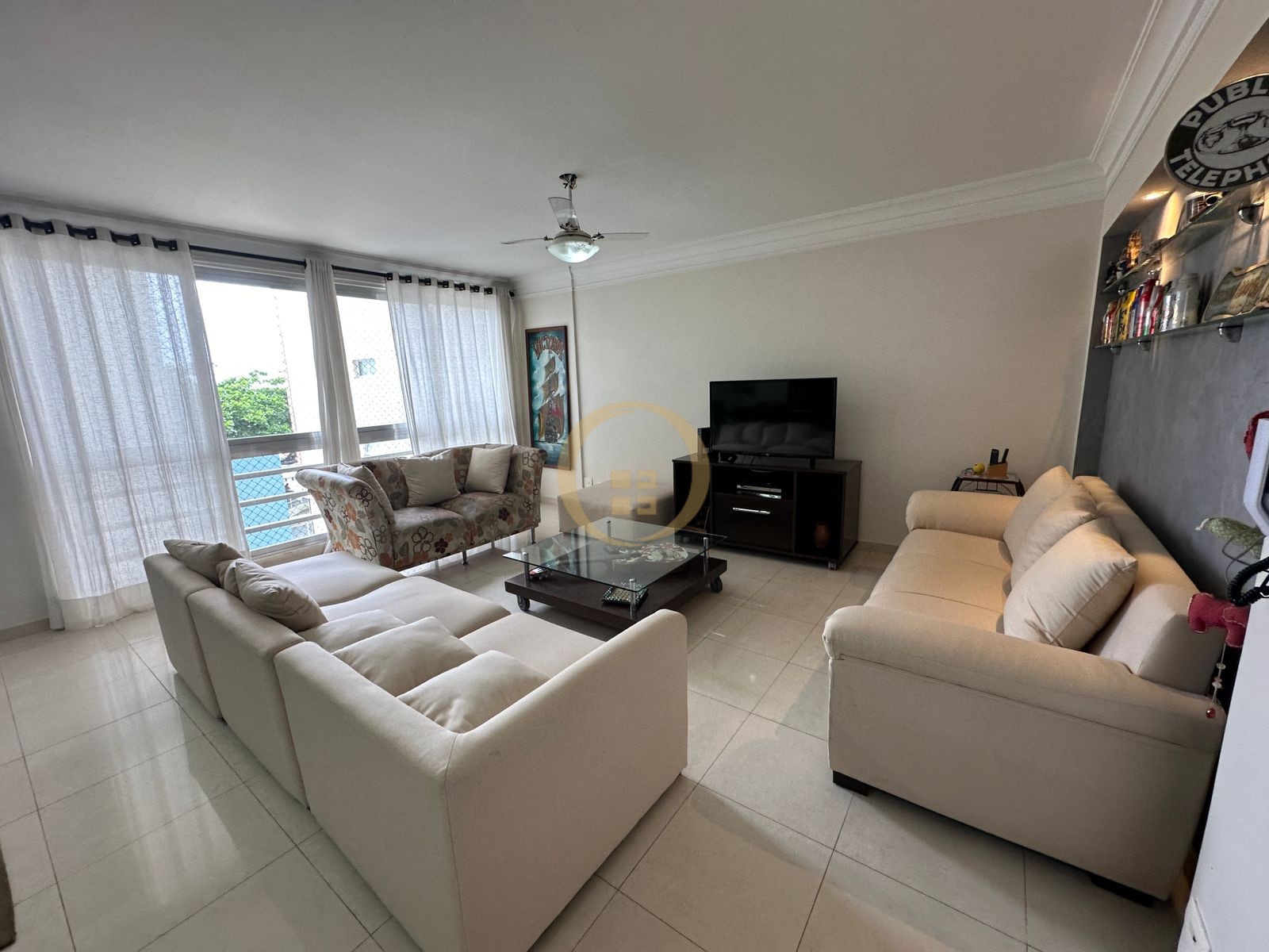 Apartamento Frente ao Mar, Pitangueiras, Guarujá - SP