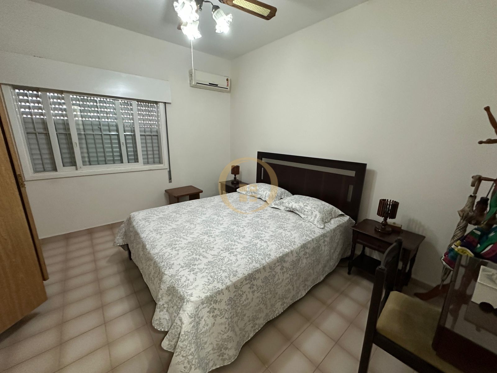 Apartamento Frente ao Mar, Praia Pitangueiras, Guarujá - SP