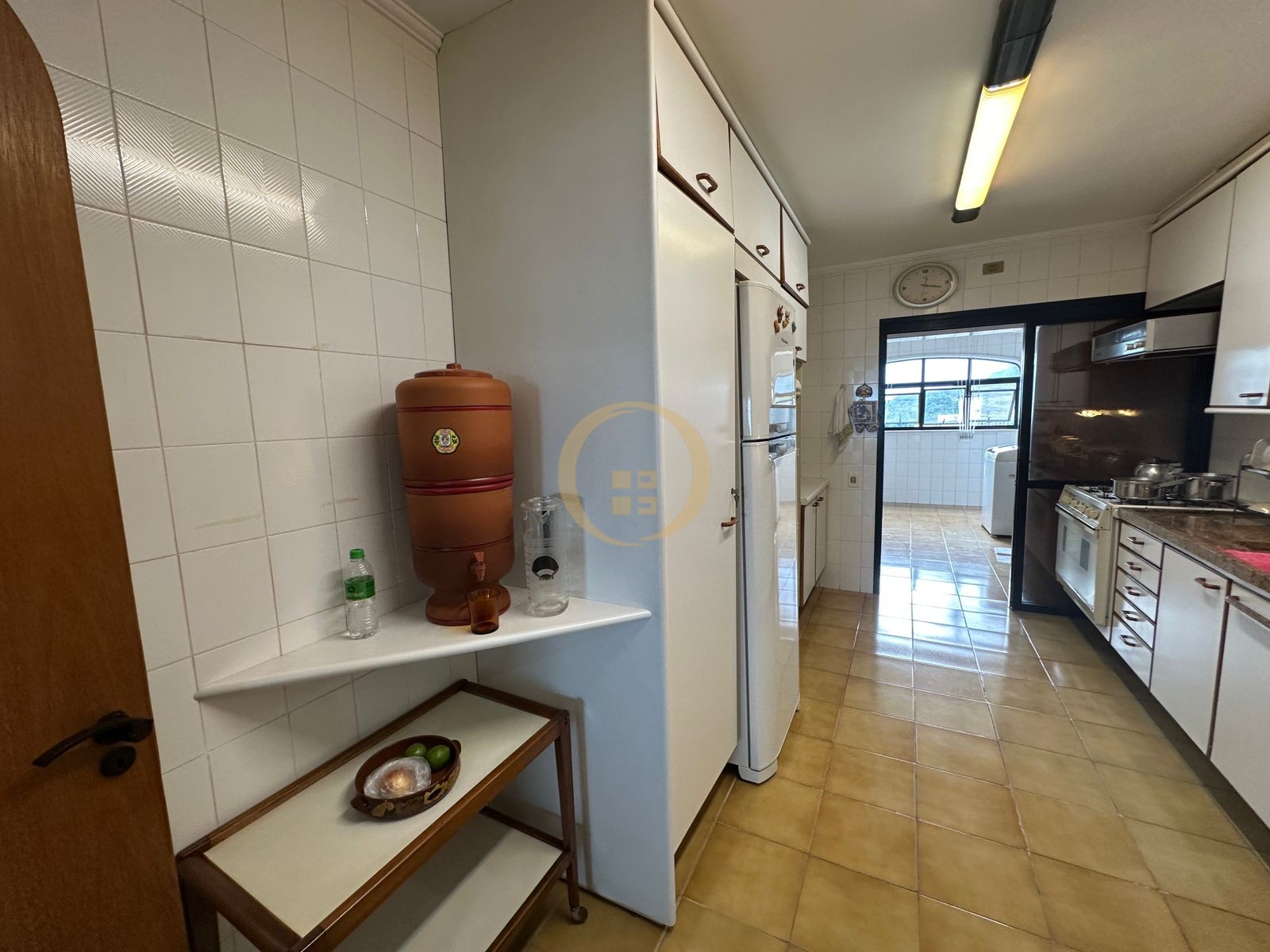Apartamento na Praia das Pitangueiras, Guarujá - SP