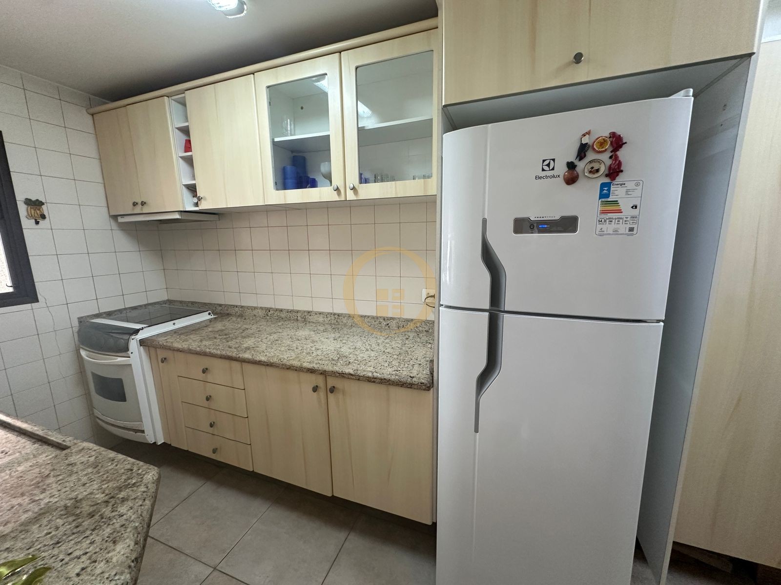 Apartamento na Praia das Pitangueiras, Guarujá - SP