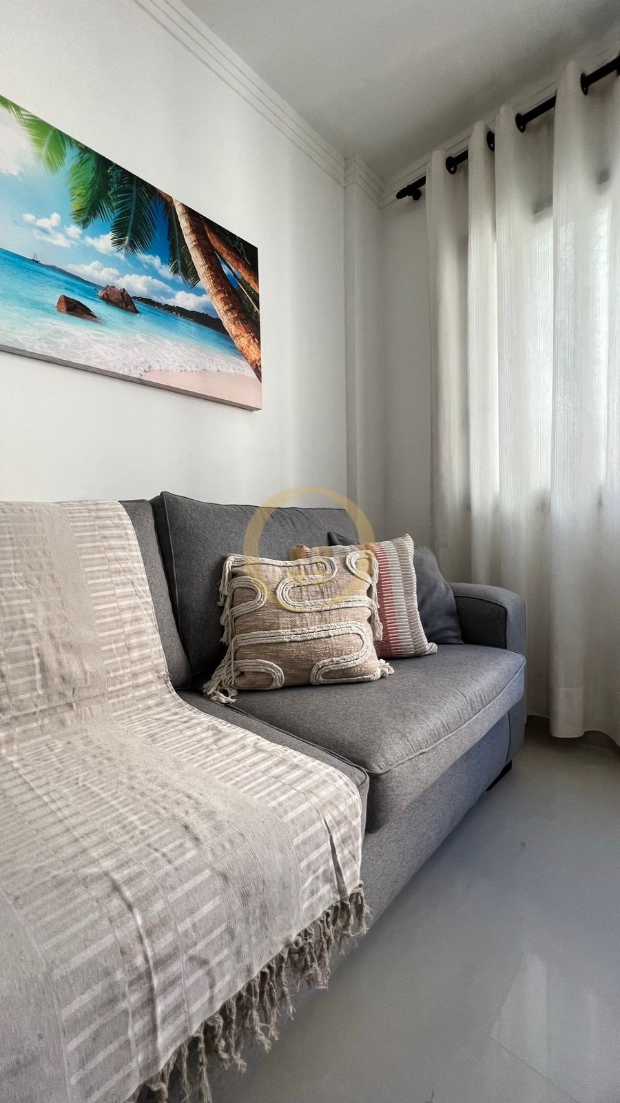 Apartamento na Praia das Pitangueiras, Guarujá - SP