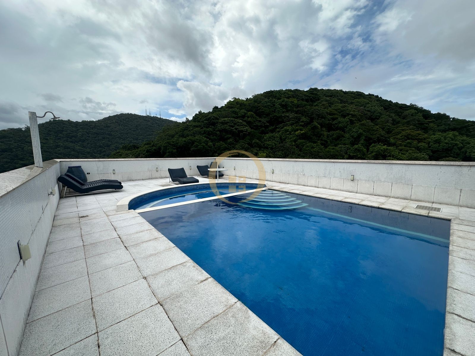 Cobertura na Praia das Pitangueiras, Guarujá - SP