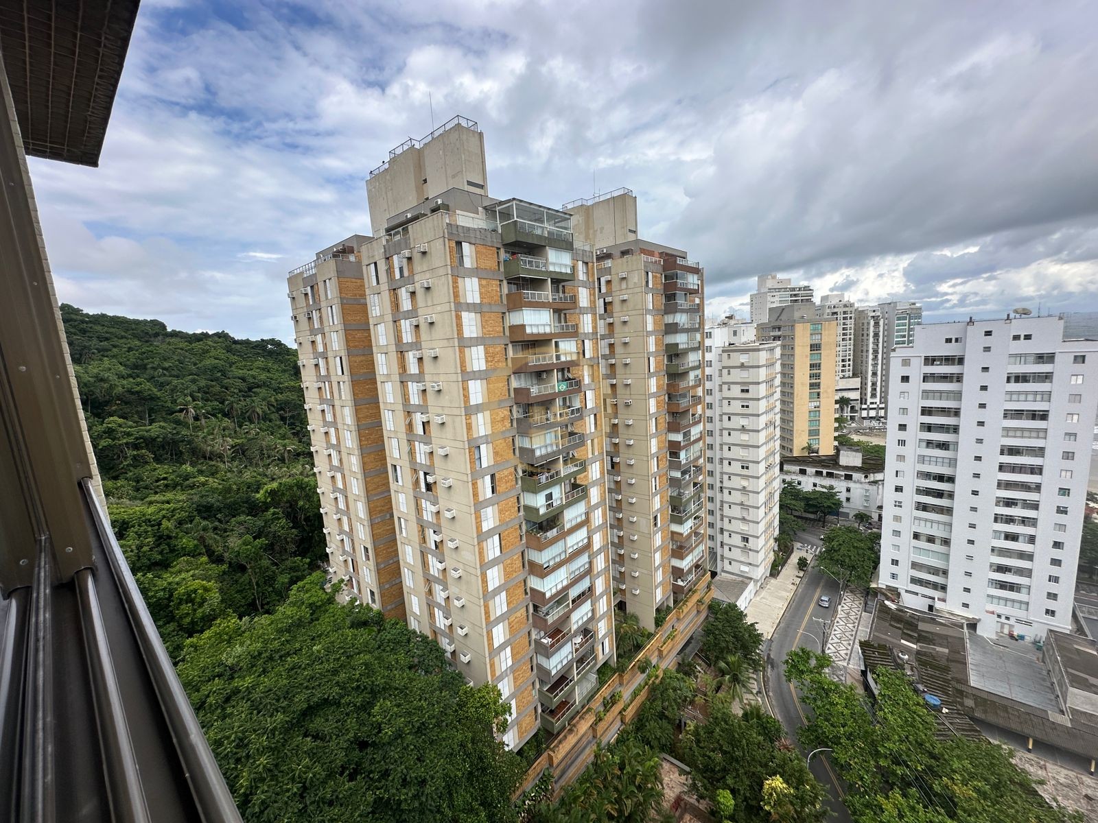 Cobertura na Praia das Pitangueiras, Guarujá - SP
