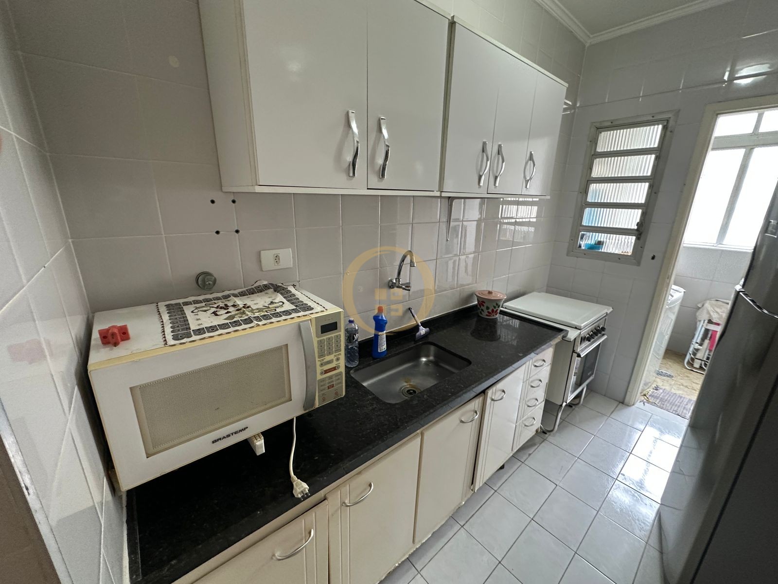 Apartamento na Praia das Pitangueiras, Guarujá - SP