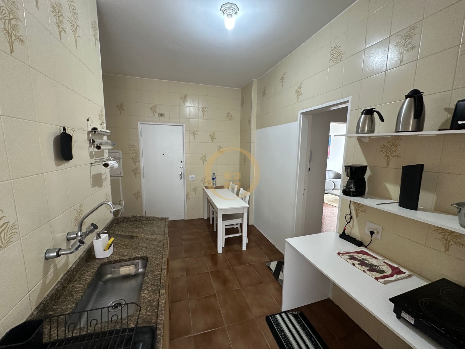 Apartamento Frente ao Mar nas Pitangueiras, Guarujá - SP