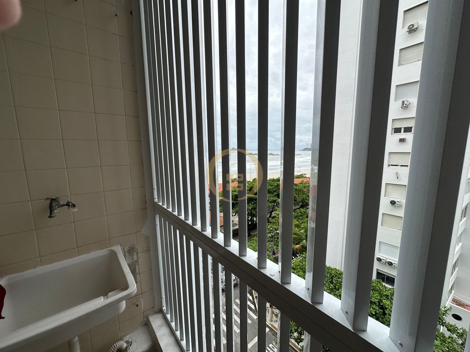 Apartamento Frente ao Mar nas Pitangueiras, Guarujá - SP