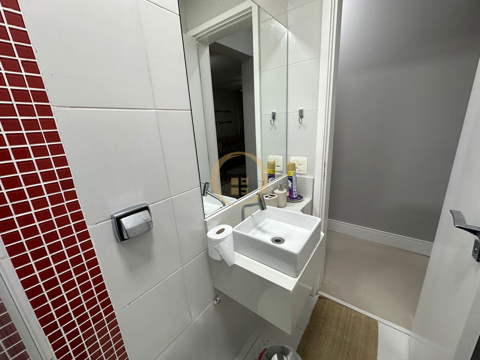 Apartamento na Praia da Enseada, Guarujá - SP