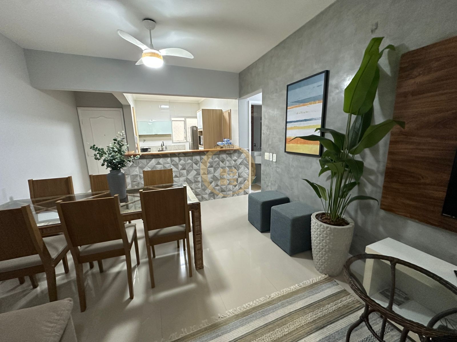 Apartamento na Praia da Enseada, Guarujá - SP