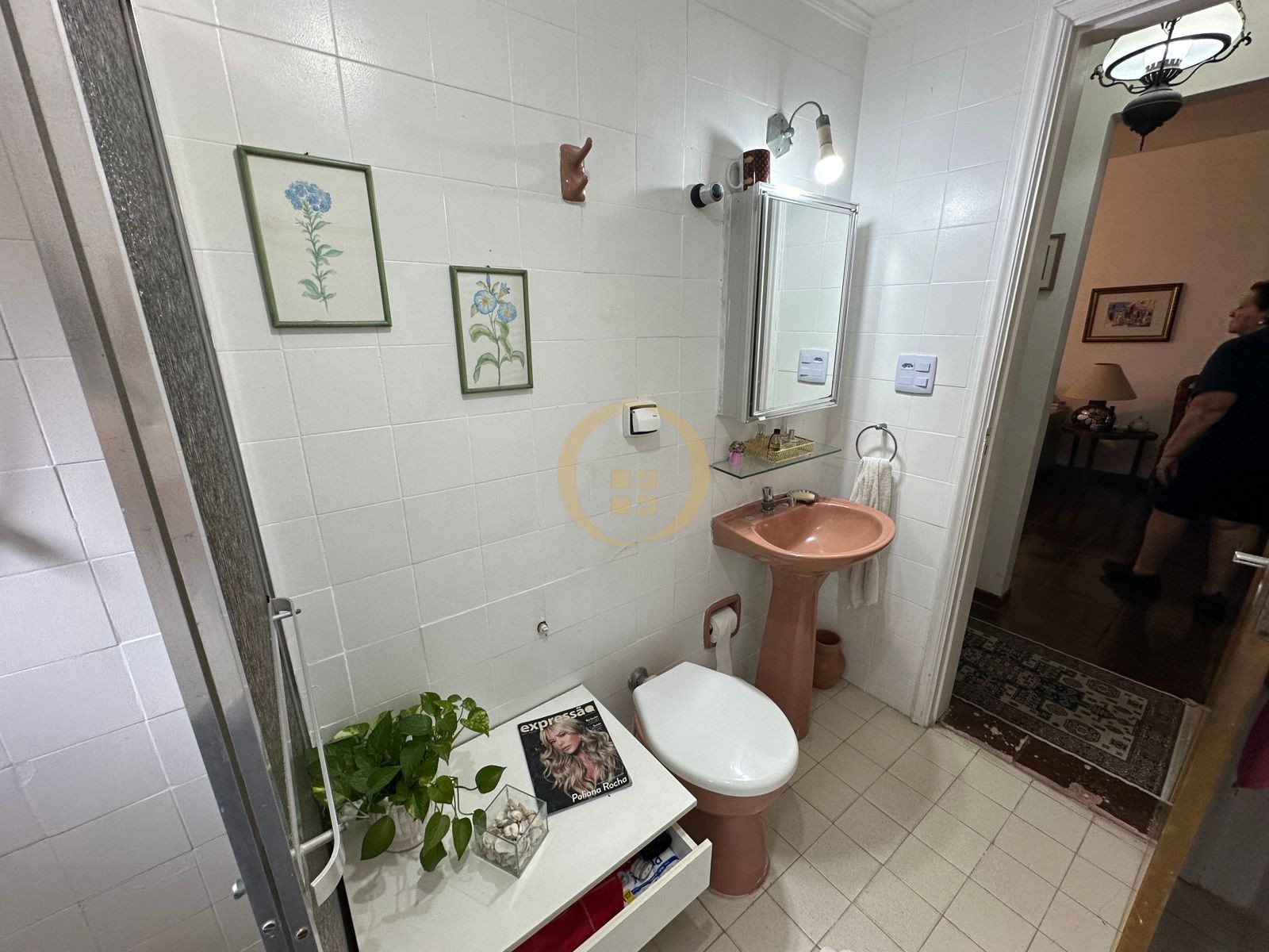 Apartamento na Praia das Pitangueiras, Guarujá - SP