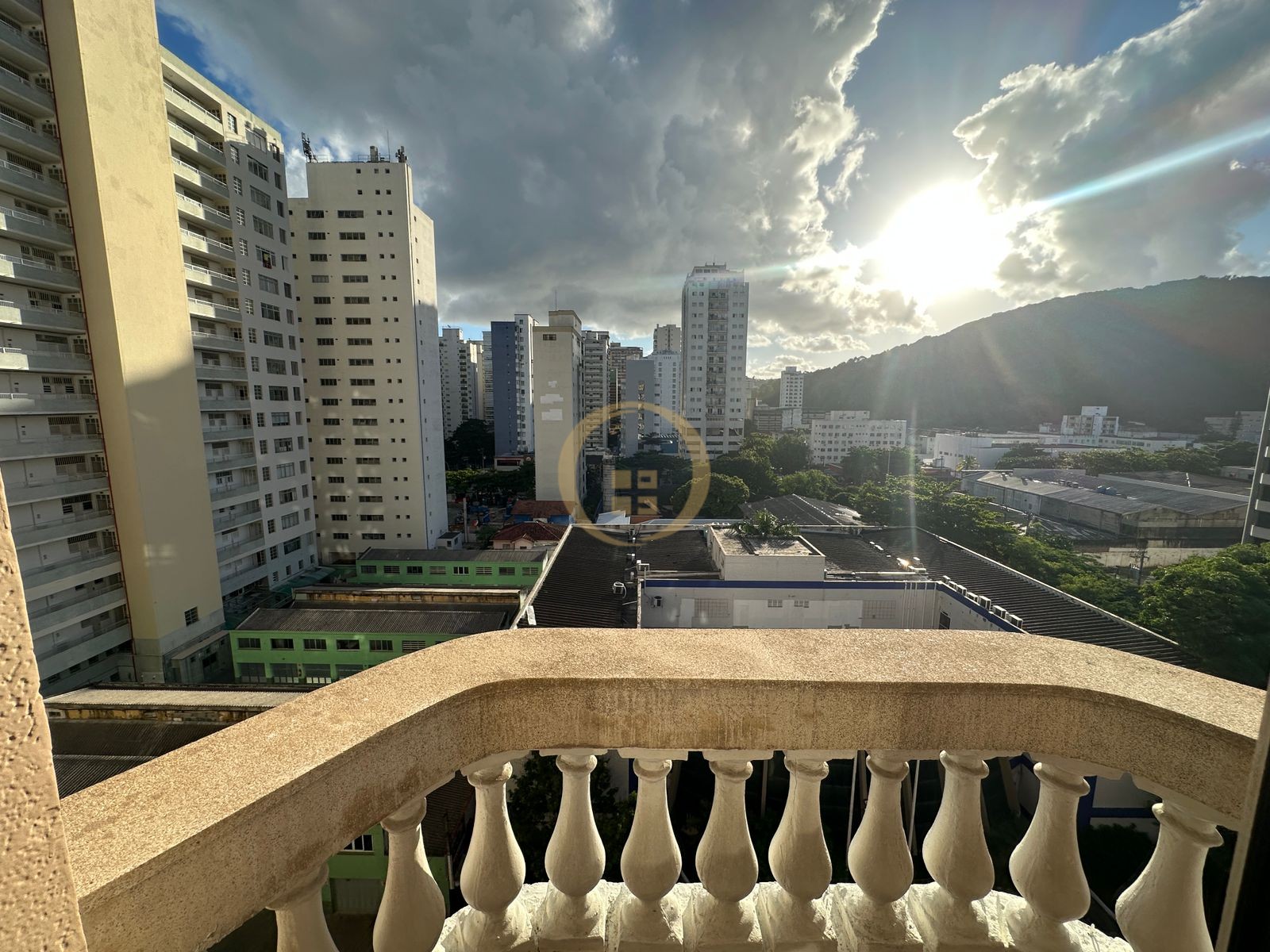 Apartamento na Praia das Pitangueiras, Guarujá - SP