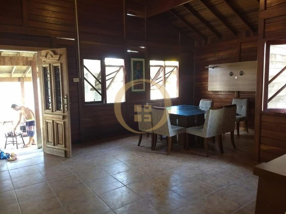 Casa na Praia da Enseada!