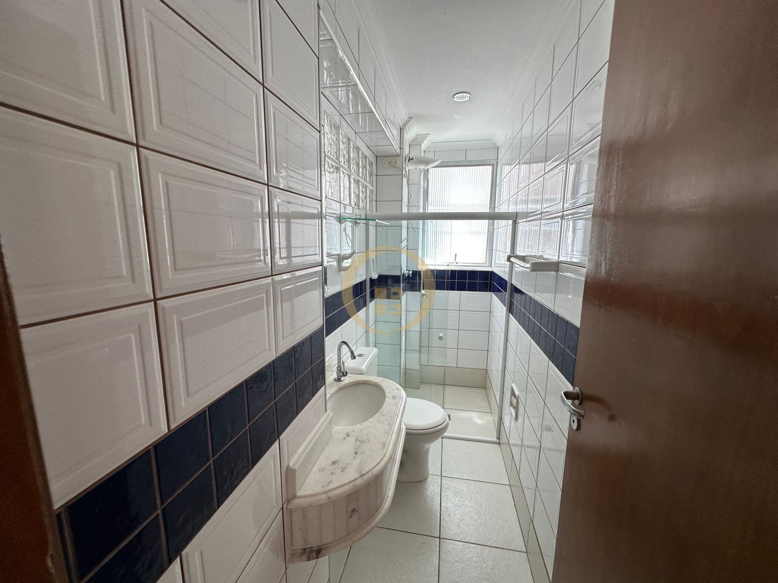 Apartamento na Praia da Pitanguerias - Guarujá
