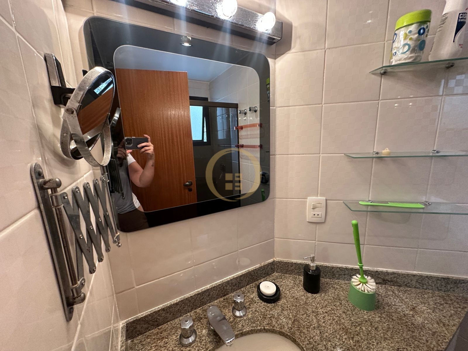 Apartamento na Praia da Enseada, Guarujá - SP