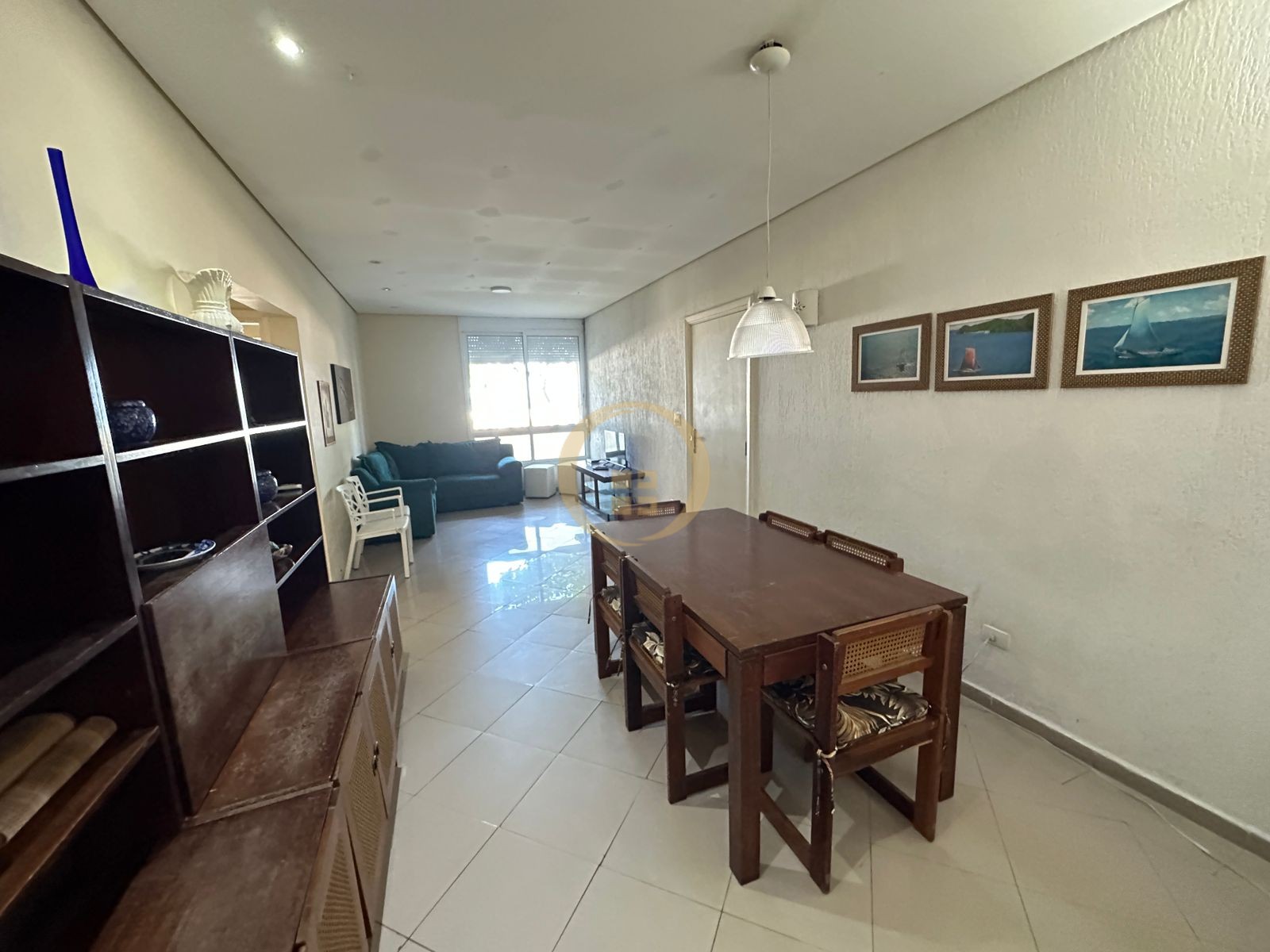 Apartamento Frente ao Mar nas Pitangueiras, Guarujá - SP