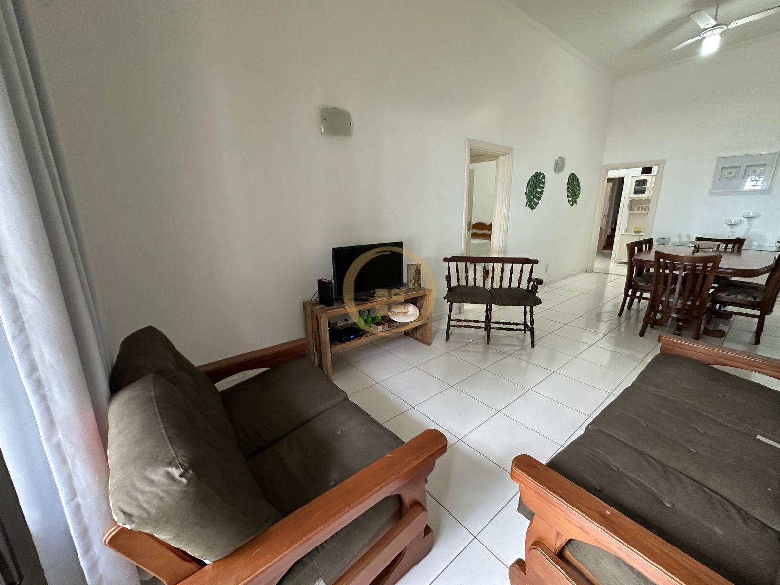 Apartamento Frente ao Mar nas Pitangueiras, Guarujá - SP
