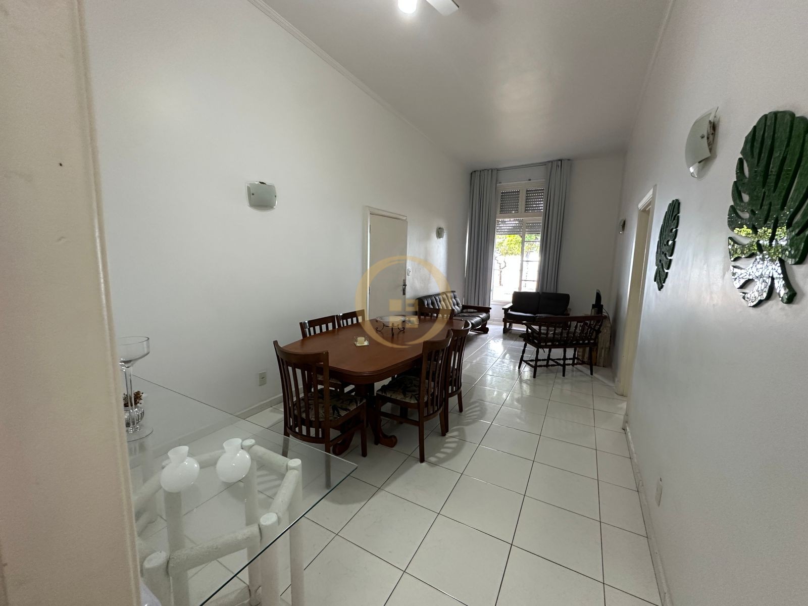 Apartamento Frente ao Mar nas Pitangueiras, Guarujá - SP