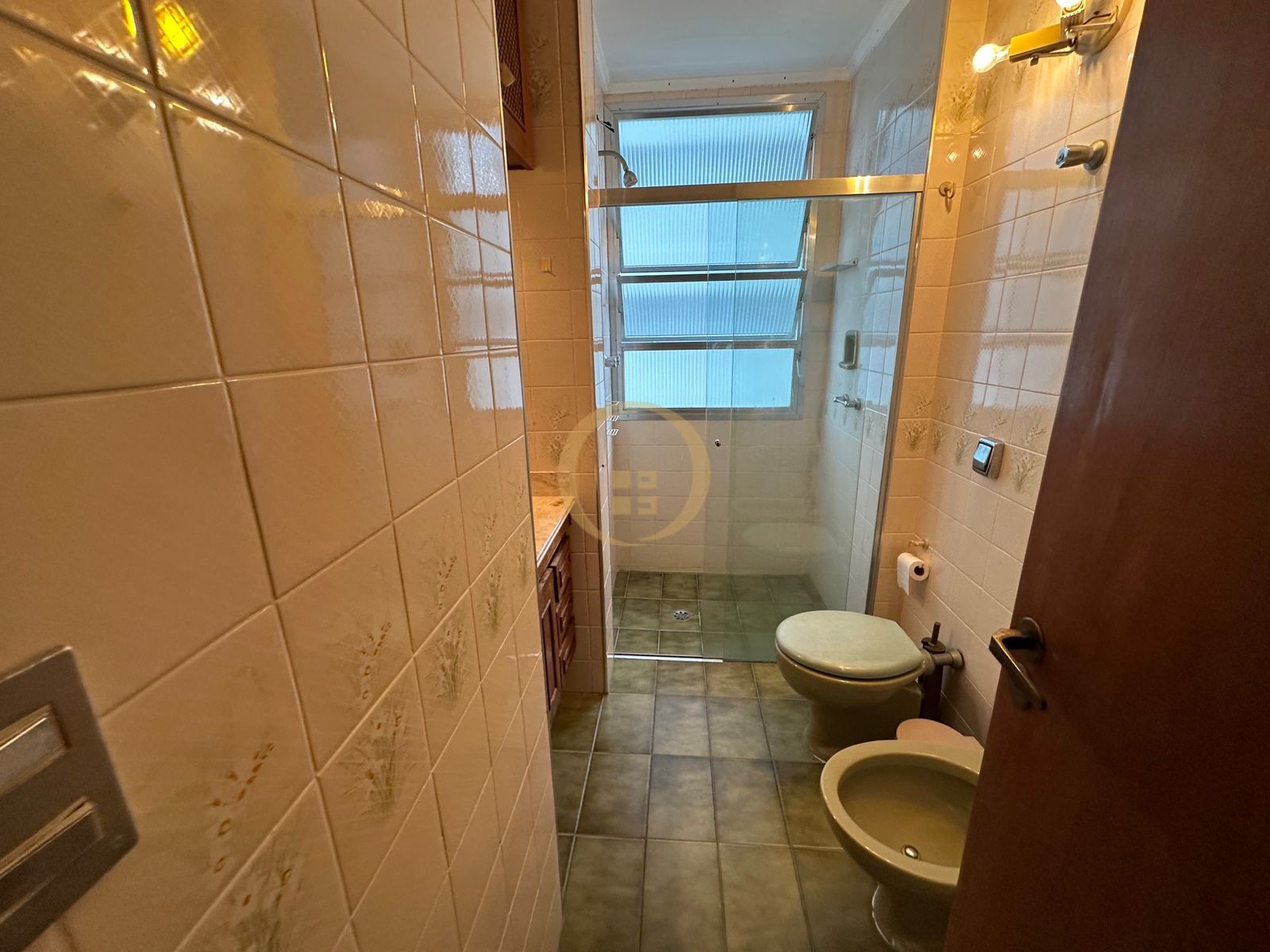 Apartamento Frente ao Mar nas Pitangueiras, Guarujá - SP